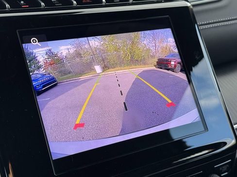 New 2025 Jeep Grand Cherokee L Altitude AWD/4WD image 20