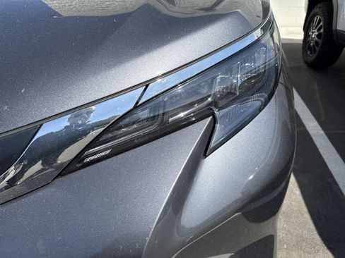 Used 2025 Toyota Sienna XLE w/ XLE Plus Package image 44