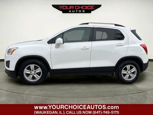 Used 2015 Chevrolet Trax LT FWD image 2