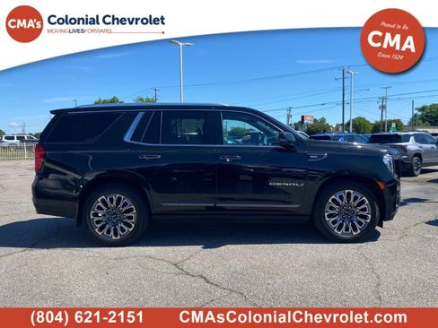 Used 2024 GMC Yukon Denali Ultimate AWD/4WD image 2