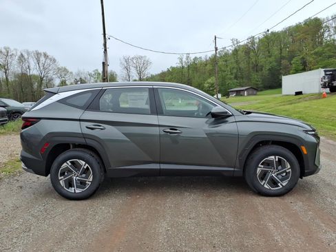 New 2026 Hyundai Tucson Blue SE AWD/4WD image 2