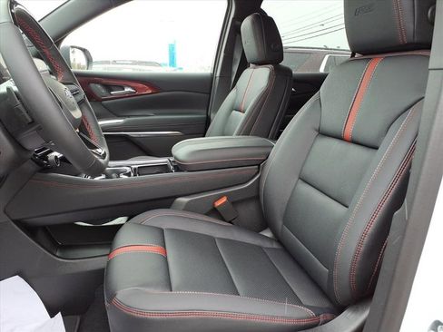 New 2026 Chevrolet Traverse RS image 13