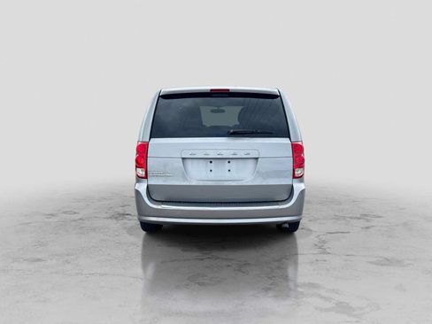 Used 2014 Dodge Grand Caravan SE w/ Quick Order Package 29E SE FWD image 4