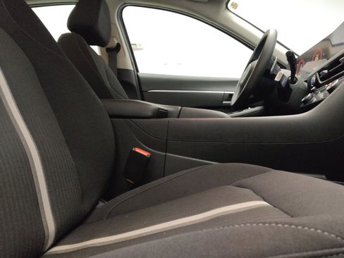 Used 2025 Hyundai Sonata SEL FWD image 21