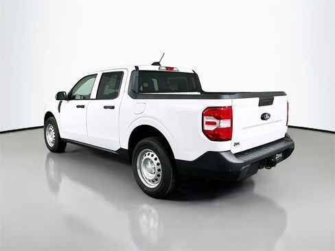 New 2025 Ford Maverick XL image 5