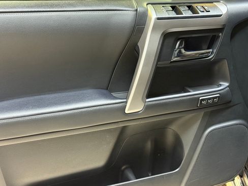 Used 2020 Toyota 4Runner Limited image 12