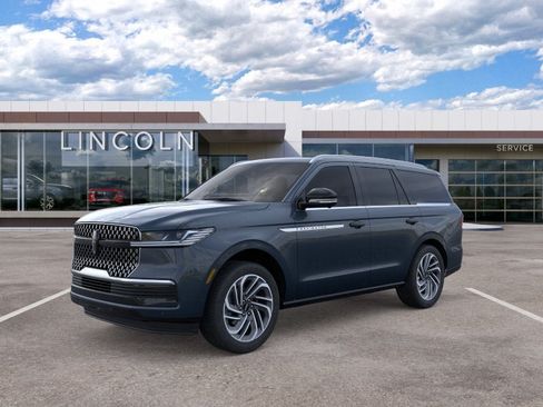 New 2026 Lincoln Navigator Reserve AWD/4WD image 2