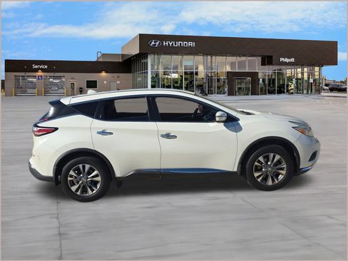 Used 2017 Nissan Murano S w/ Navigation Package image 5