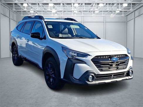 Used 2023 Subaru Outback Onyx Edition image 3