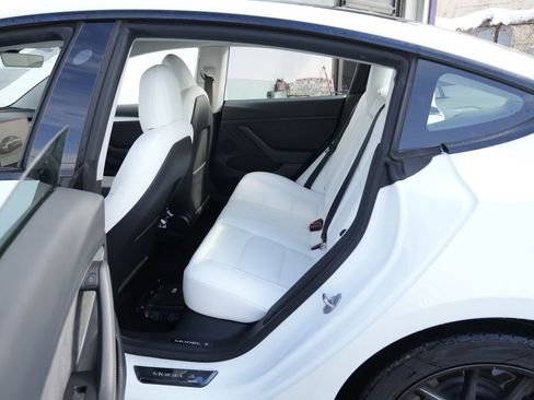 Used 2022 Tesla Model 3 Long Range image 28