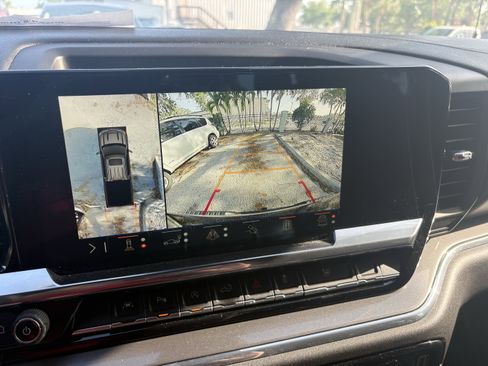 Used 2024 Chevrolet Silverado 1500 High Country w/ High Country Premium Package image 12