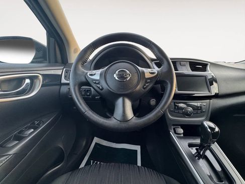 Used 2019 Nissan Sentra SV image 13
