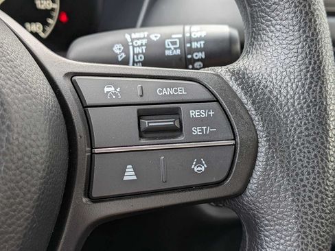 Certified 2025 Honda HR-V LX image 23