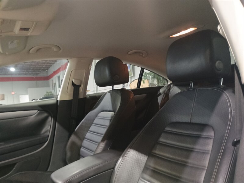 Used 2014 Volkswagen CC Sport FWD image 17