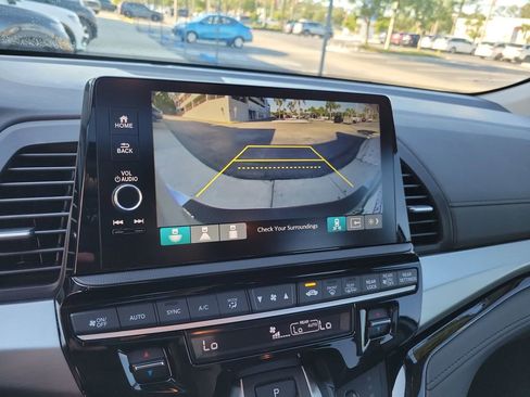 Certified 2026 Honda Odyssey Touring image 35