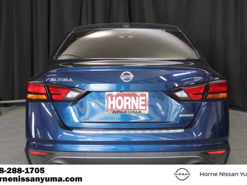 Used 2021 Nissan Altima 2.0 SR FWD image 14