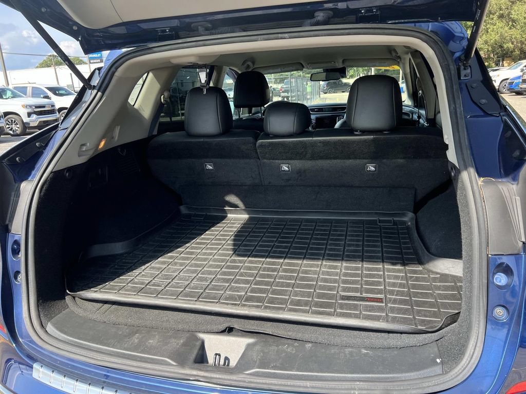 Used 2022 Nissan Murano SV AWD/4WD image 10