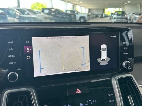 Used 2023 Kia Sorento FWD image 23