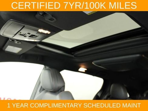 Used 2023 Toyota Sienna XSE w/ XSE Plus Package AWD/4WD image 28