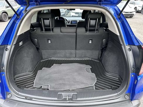 Used 2018 Honda HR-V EX image 7