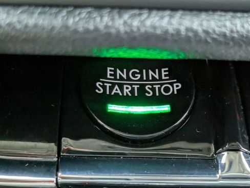 Used 2025 Lincoln Corsair FWD image 28