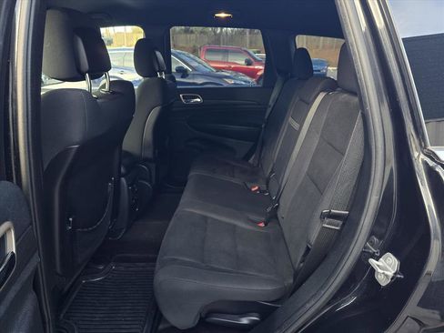 Used 2015 Jeep Grand Cherokee Laredo w/ Quick Order Package 23E image 8