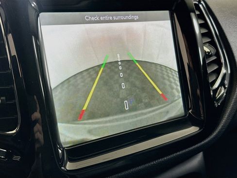Used 2019 Jeep Compass Limited FWD image 21