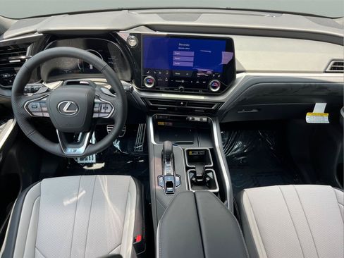 New 2026 Lexus TX 500h AWD image 16