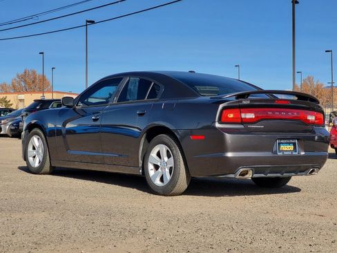 Used 2013 Dodge Charger SE w/ Connectivity Group image 7