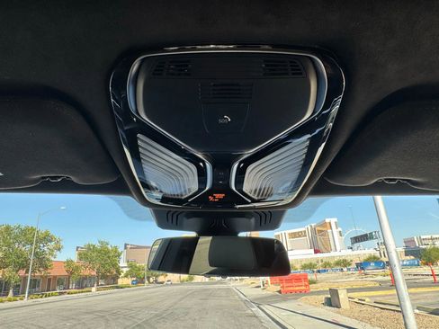 Used 2021 BMW X7 xDrive40i w/ Premium Package image 39