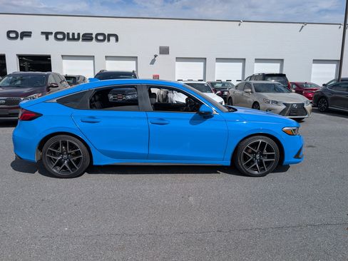 Used 2022 Honda Civic Sport Touring image 2