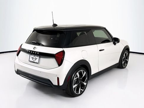 New 2026 MINI Cooper 2-Door Hardtop FWD image 5