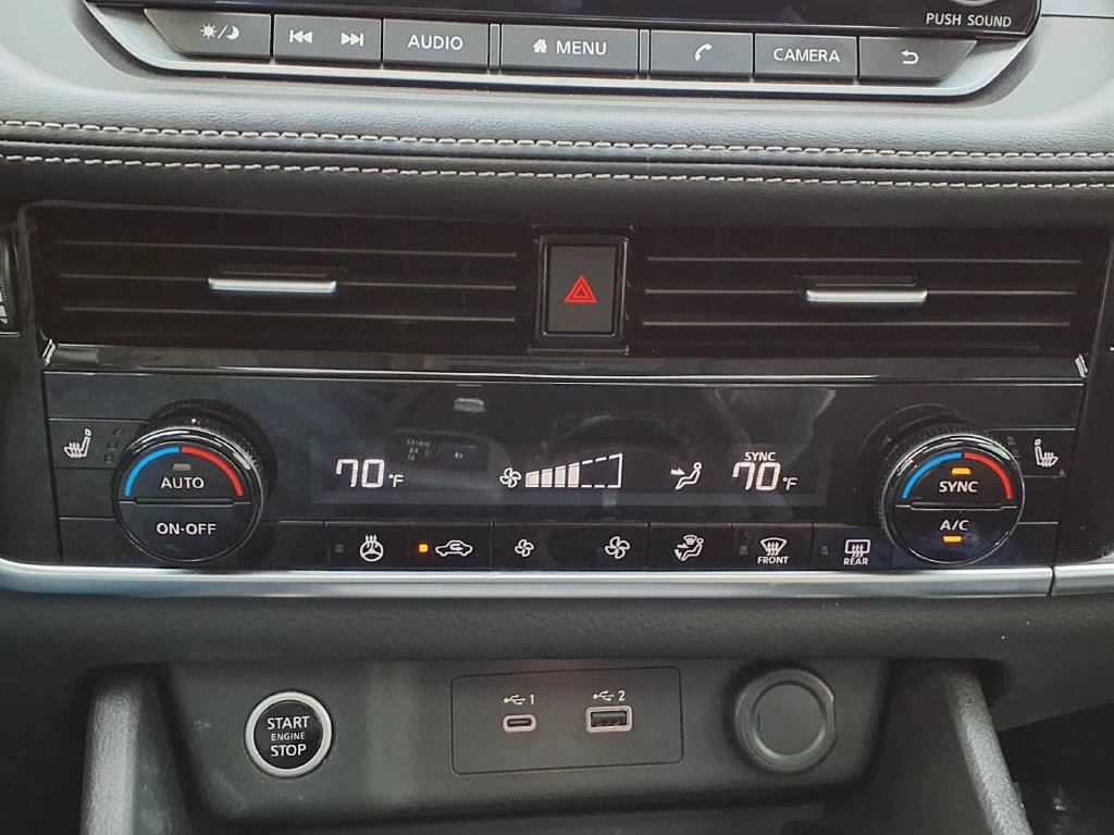 Used 2021 Nissan Rogue SV w/ Premium Package FWD image 18