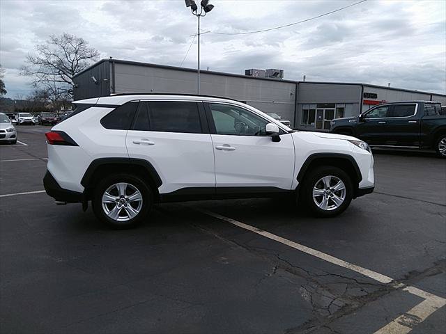 Certified 2019 Toyota RAV4 XLE w/ Convenience Package AWD/4WD image 8