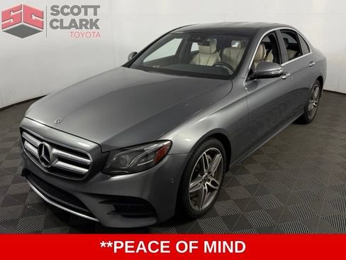 Used 2018 Mercedes-Benz E 400 4MATIC Sedan image 3