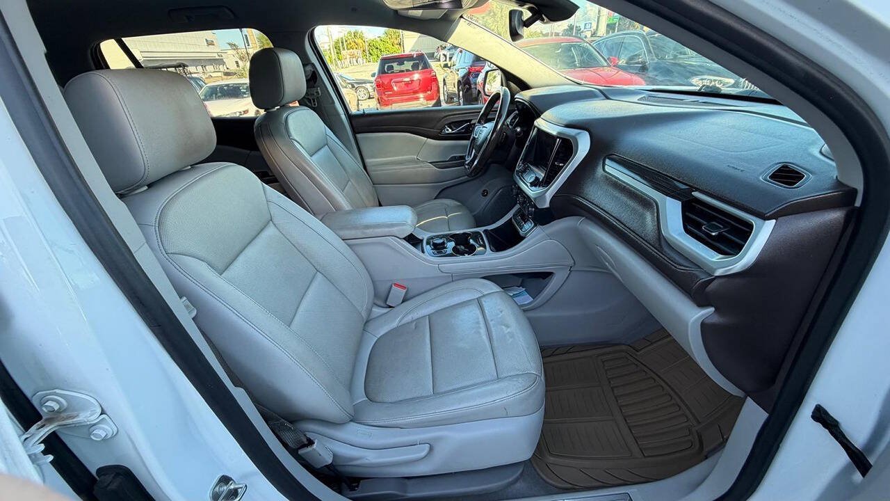 Used 2020 GMC Acadia SLT w/ Driver Alert Package II FWD image 19