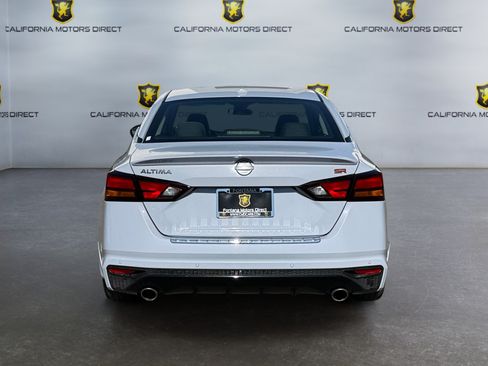 Used 2023 Nissan Altima 2.5 SR w/ SR Premium Package FWD image 4