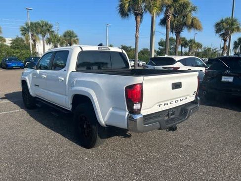 Used 2022 Toyota Tacoma SR5 RWD image 16