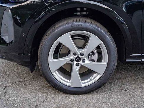New 2025 Audi Q5 Premium Plus image 10