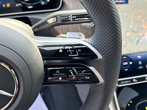 New 2025 Mercedes-Benz C 300 4MATIC Sedan image 28