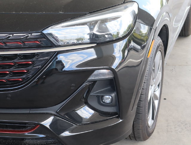 Used 2022 Buick Encore GX Essence w/ Advanced Technology Package FWD image 8