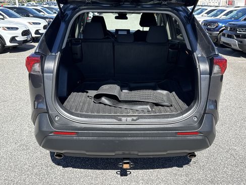 Used 2020 Toyota RAV4 LE AWD/4WD image 32
