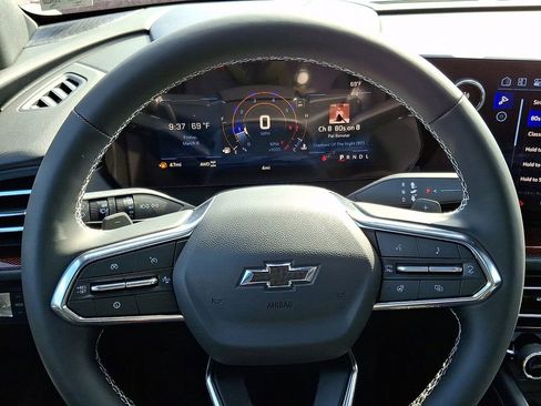 New 2026 Chevrolet Traverse Z71 w/ Driver Confidence Package image 16