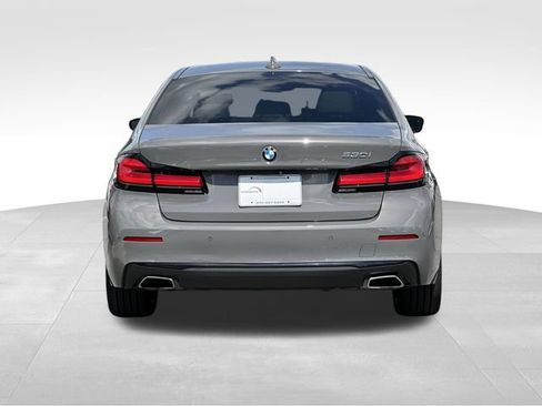 Used 2021 BMW 530i w/ Premium Package RWD image 4