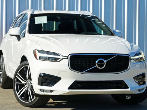Used 2019 Volvo XC60 T5 R-Design w/ Protection Package image 2