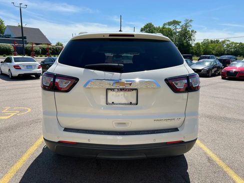 Used 2013 Chevrolet Traverse LT FWD image 6