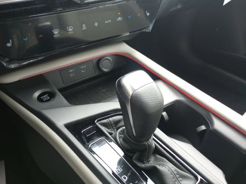 New 2026 Nissan Sentra SL w/ Floor Mat Package FWD image 19