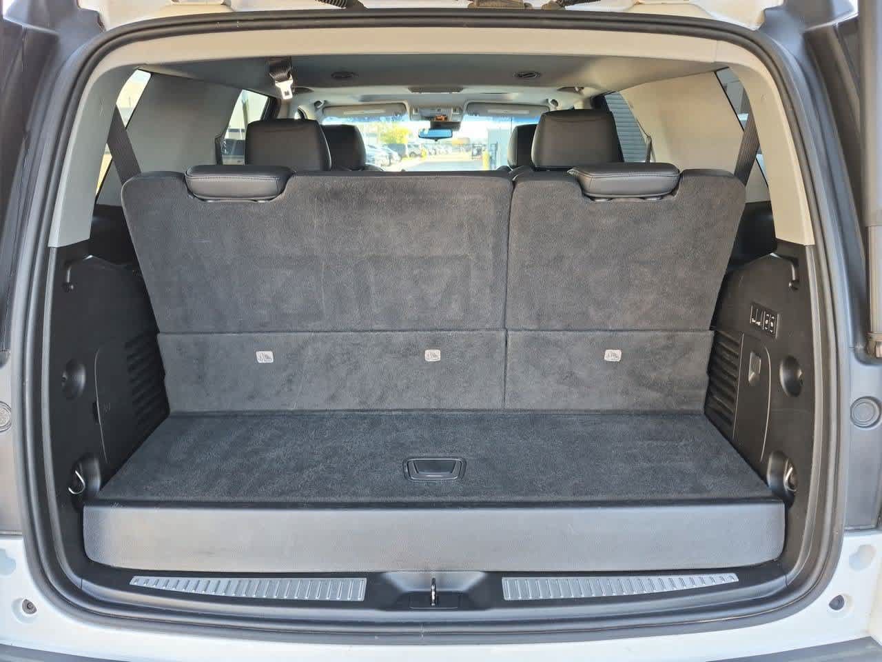 Used 2020 Cadillac Escalade Luxury AWD/4WD image 37