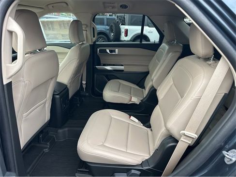 Certified 2024 Ford Explorer XLT w/ Equipment Group 202A image 18