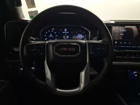 Used 2025 GMC Sierra 1500 SLT w/ SLT Premium Package AWD/4WD image 20